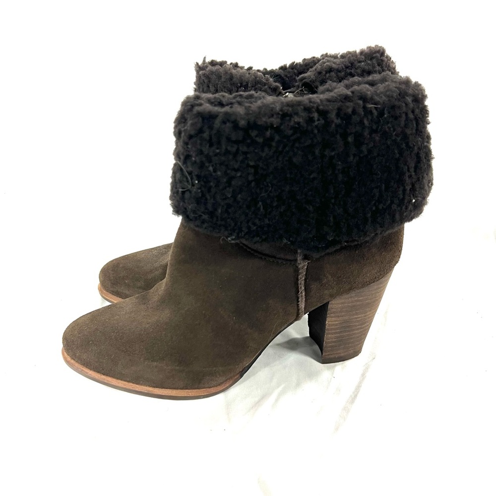 UGG Australia Charlee Heeled Ankle Booties Boots Brown Suede Lamb Wool Size 8